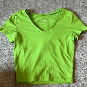 Green Wild Fable Top